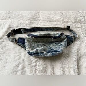 Vintage LEBO Hippy Blue Acid Wash Denim Fanny Pack